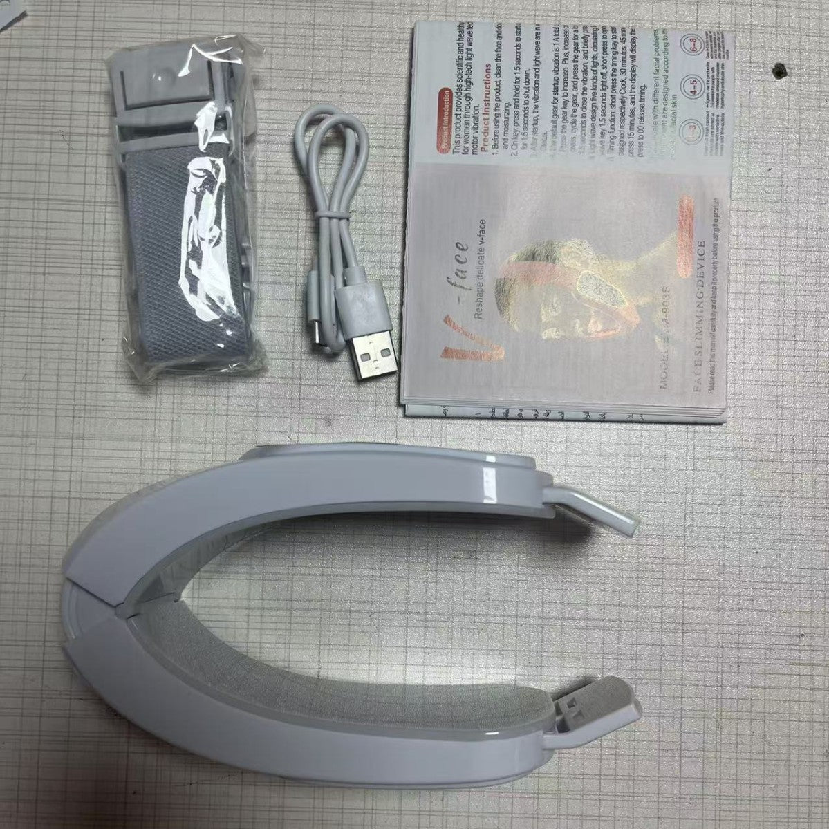 V-Shape Face Lifting Device – Jawline Contouring Tool, 150° Ergonomic Design, Rechargeable